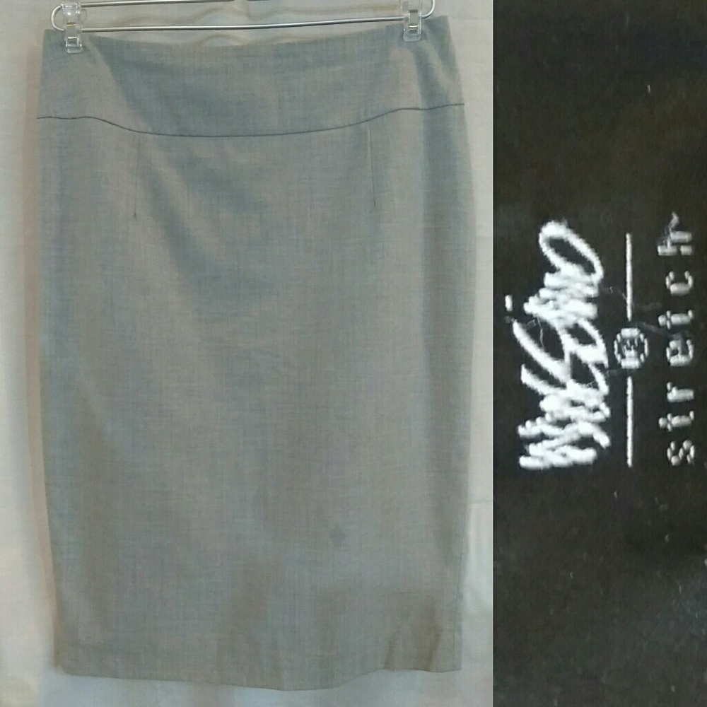 🎈3 for $15 Mossimo grey pencil skirt - size 6